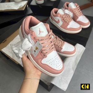 Giay The Thao Nike Air Jordan 1 Low Pink Oxford Giày Thể Thao Nike Air Jordan 1 Low Pink Oxford