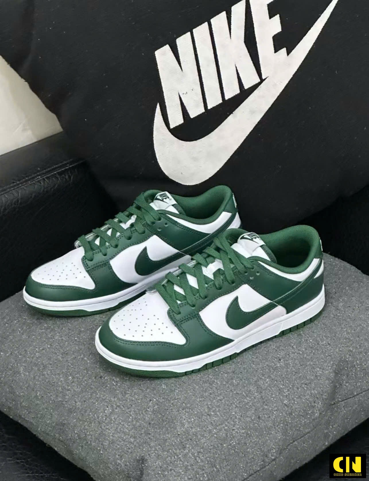 Giày Thể Thao Nike Dunk Low Michigan State Giày Thể Thao Nike Dunk Low Michigan State