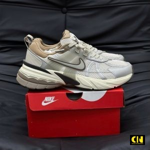 Giay The Thao Nike V2K Run Phoi Mau Nau Bac Giày Thể Thao Nike V2K Run Phối Màu Nâu Bạc