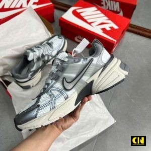 Giay The Thao Nike V2K Run Pure Platinum Fullbox Giày Thể Thao Nike V2K Run Pure Platinum Fullbox