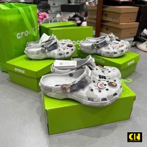 Crocs Classic Clog Bape Gray Camo Fullbox Set Jibbitz Crocs Classic Clog Bape Gray Camo Fullbox Set Jibbitz