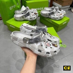 Dep Crocs Unisex Classic Clog Bape Gray Camo Dép Crocs Unisex Classic Clog Bape Gray Camo