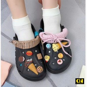 Dep Suc Crocs Classic Clog Baya Black Ice Cream Fullbox Dép Sục Crocs Classic Clog Baya Black Ice Cream Fullbox
