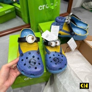 Dep Suc Crocs Classic Minions Vang Xanh Dép Sục Crocs Classic Minions Vàng Xanh