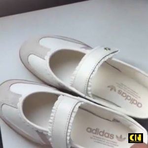 Giay Adidas Samba Jane Cloud White Pink Giày Adidas Samba Jane Cloud White Pink