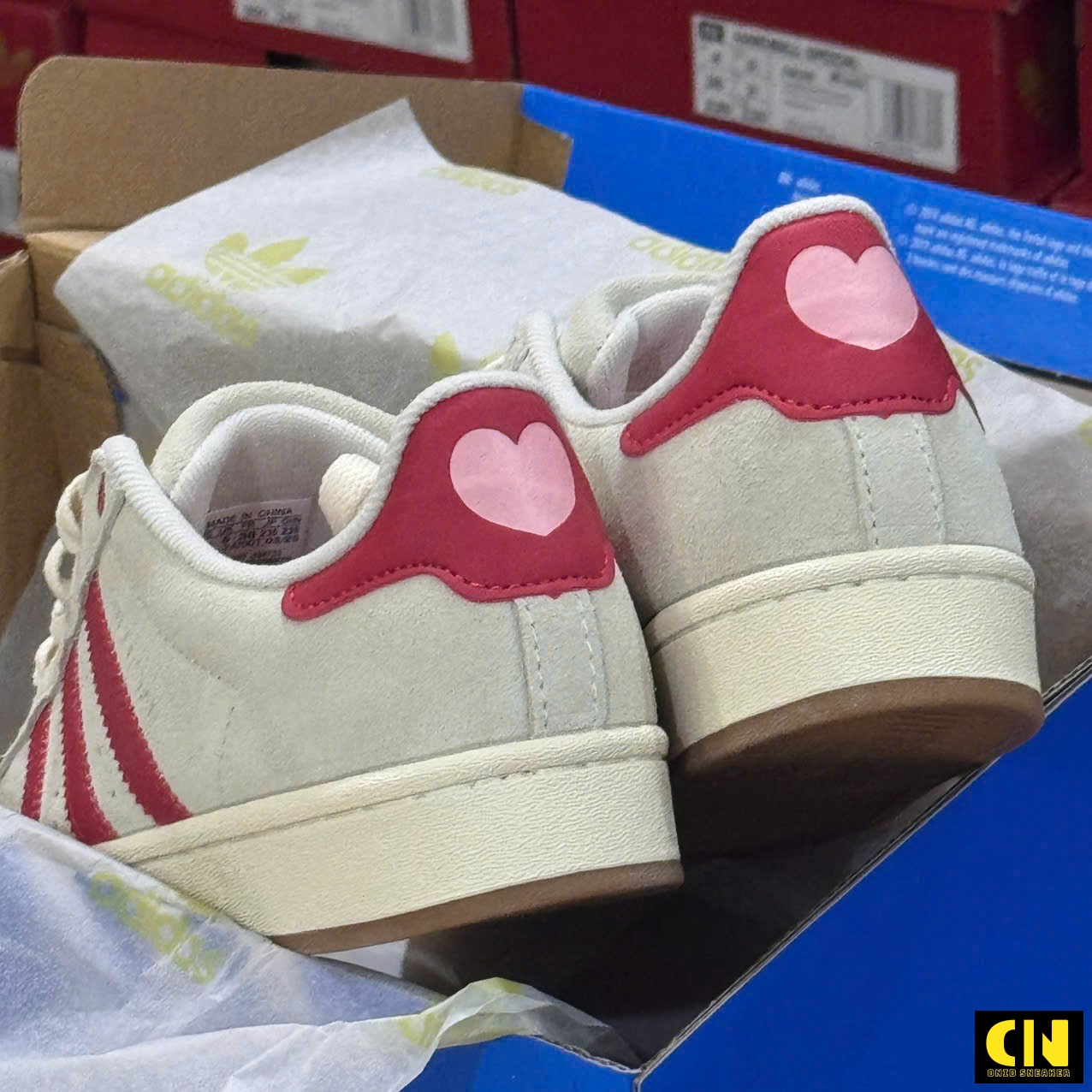 Giày Adidas Superstar 2 Valentine's Day Cream White Giày Adidas Superstar 2 Valentine's Day Cream White