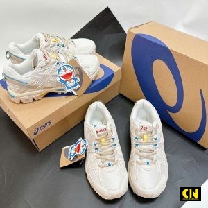 Giay Asics Gel Kahana 8 Doraemon Trang Kem Giày Asics Gel Kahana 8 Doraemon Trắng Kem