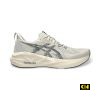 Giay Asics Novablast 5 Standard Oatmeal 1011B974 250 Giày Asics Novablast 5 Standard Oatmeal 1011B974-250
