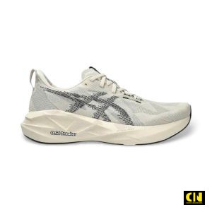 Giay Asics Novablast 5 Standard Oatmeal 1011B974 250 Giày Asics Novablast 5 Standard Oatmeal 1011B974-250