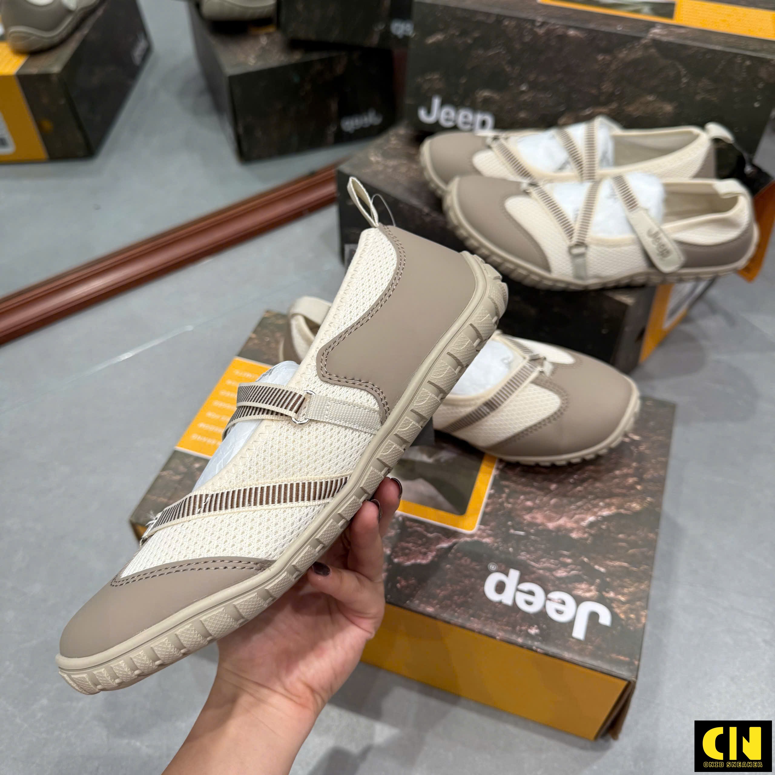Giày Dã Ngoại Jeep Outdoor Beige Full Box Giày Dã Ngoại Jeep Outdoor Beige Full Box