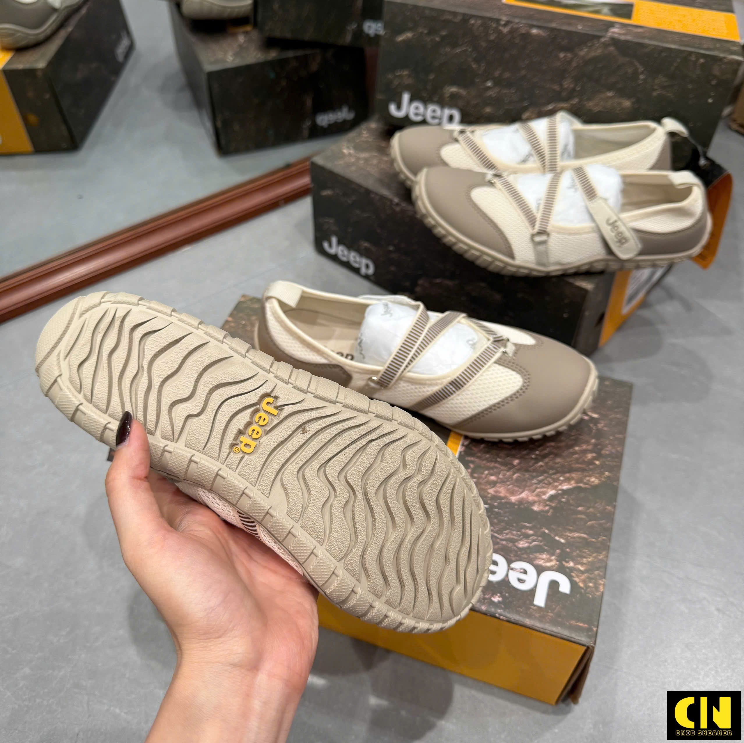 Giày Jeep Bản Đặc Biệt Phối Màu Outdoor Low Top Beige Trắng Kem Giày Jeep Bản Đặc Biệt Phối Màu Outdoor Low Top Beige Trắng Kem