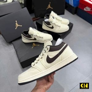 Giay Jordan 1 Low Phoi Mau Nau Kem Vintage Cho Nam Nu Giày Jordan 1 Low Phối Màu Nâu Kem Vintage Cho Nam Nữ