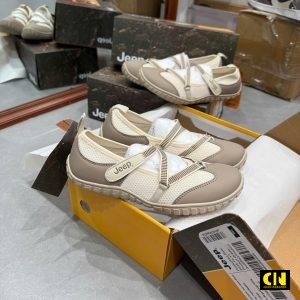 Giay Luoi Jeep Outdoor Mau Trang Kem Phoi Nau Beige Giày Lười Jeep Outdoor Màu Trắng Kem Phối Nâu Beige