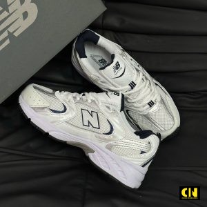 Giay New Balance 530 Mau Trang Bac Soc Xanh Giày New Balance 530 Màu Trắng Bạc Sọc Xanh