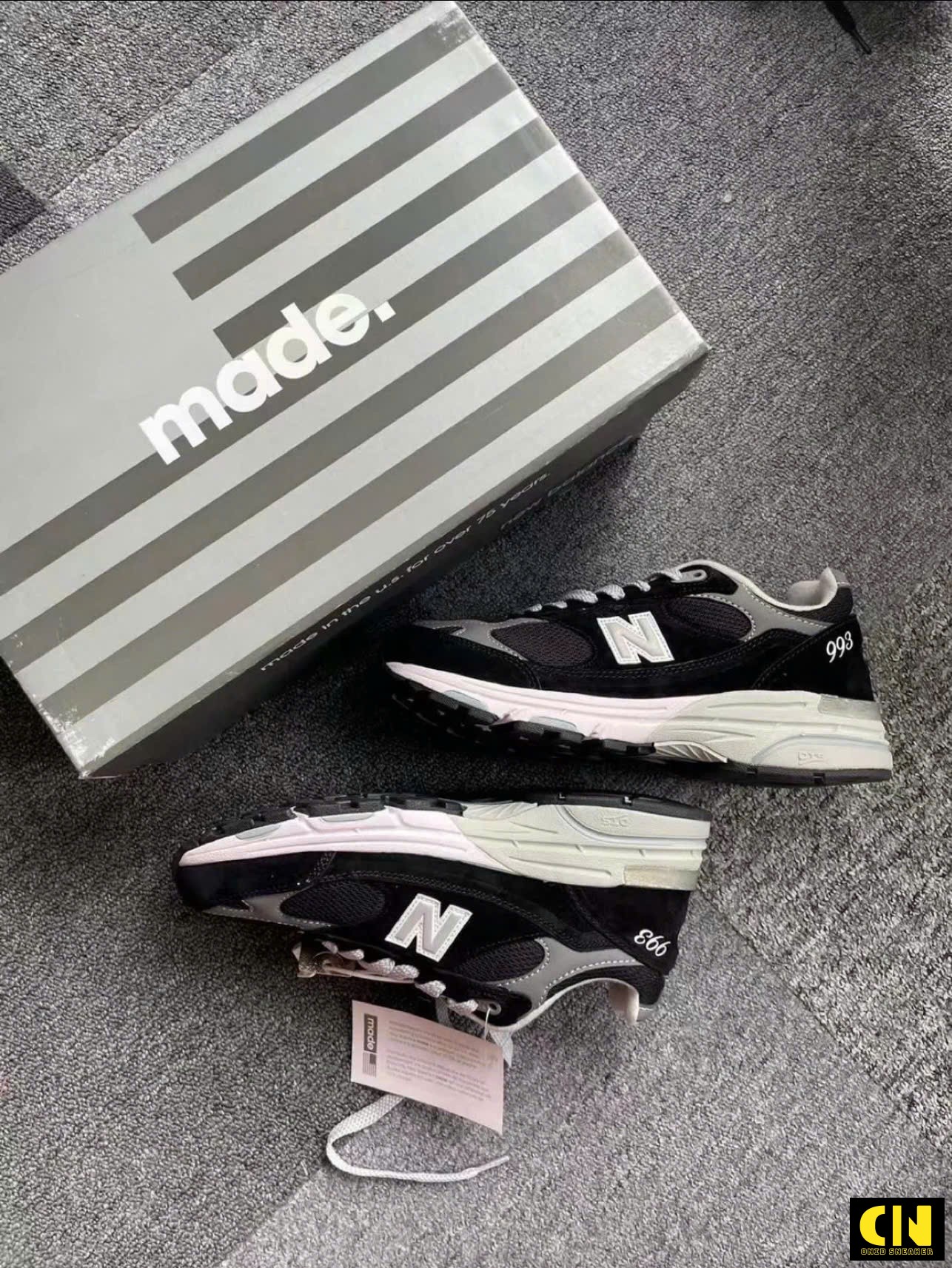 Giày New Balance 993 Màu Đen Trắng Giày New Balance 993 Màu Đen Trắng