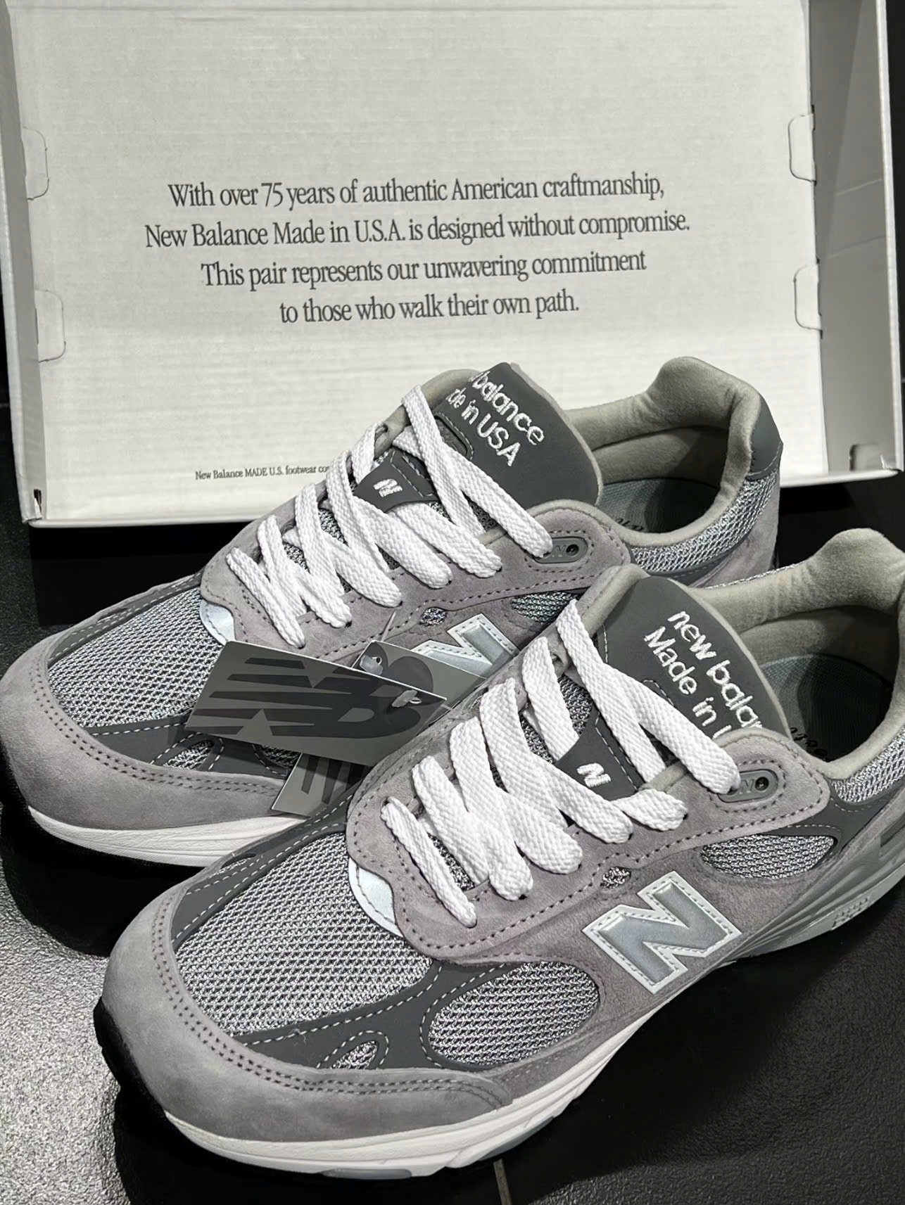 Giày New Balance Mr993Gl Xám Trắng Giày New Balance MR993GL Xám Trắng
