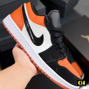 Giay Nike Air Jordan 1 Low Gs Phien Ban Mau Cam Den Giày Nike Air Jordan 1 Low GS Phiên Bản Màu Cam Đen