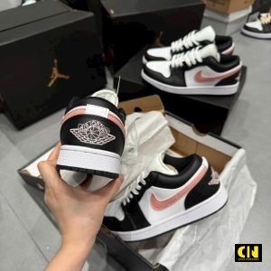 Giay Nike Air Jordan 1 Low Mau Hong Den Trang Giày Nike Air Jordan 1 Low Màu Hồng Đen Trắng
