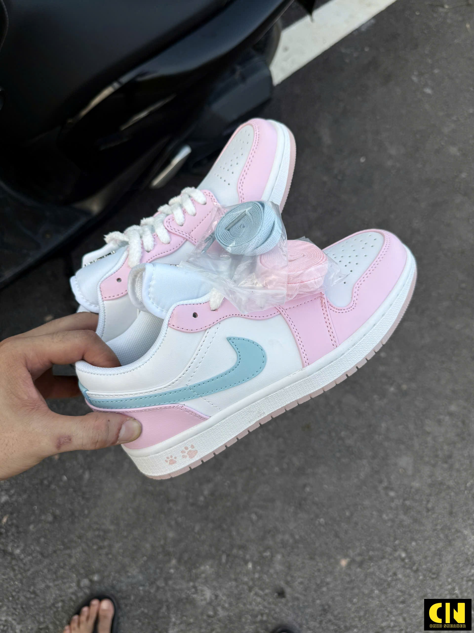 Giày Nike Air Jordan 1 Low Màu Trắng Hồng Kem Cao Cấp Giày Nike Air Jordan 1 Low Màu Trắng Hồng Kem Cao Cấp