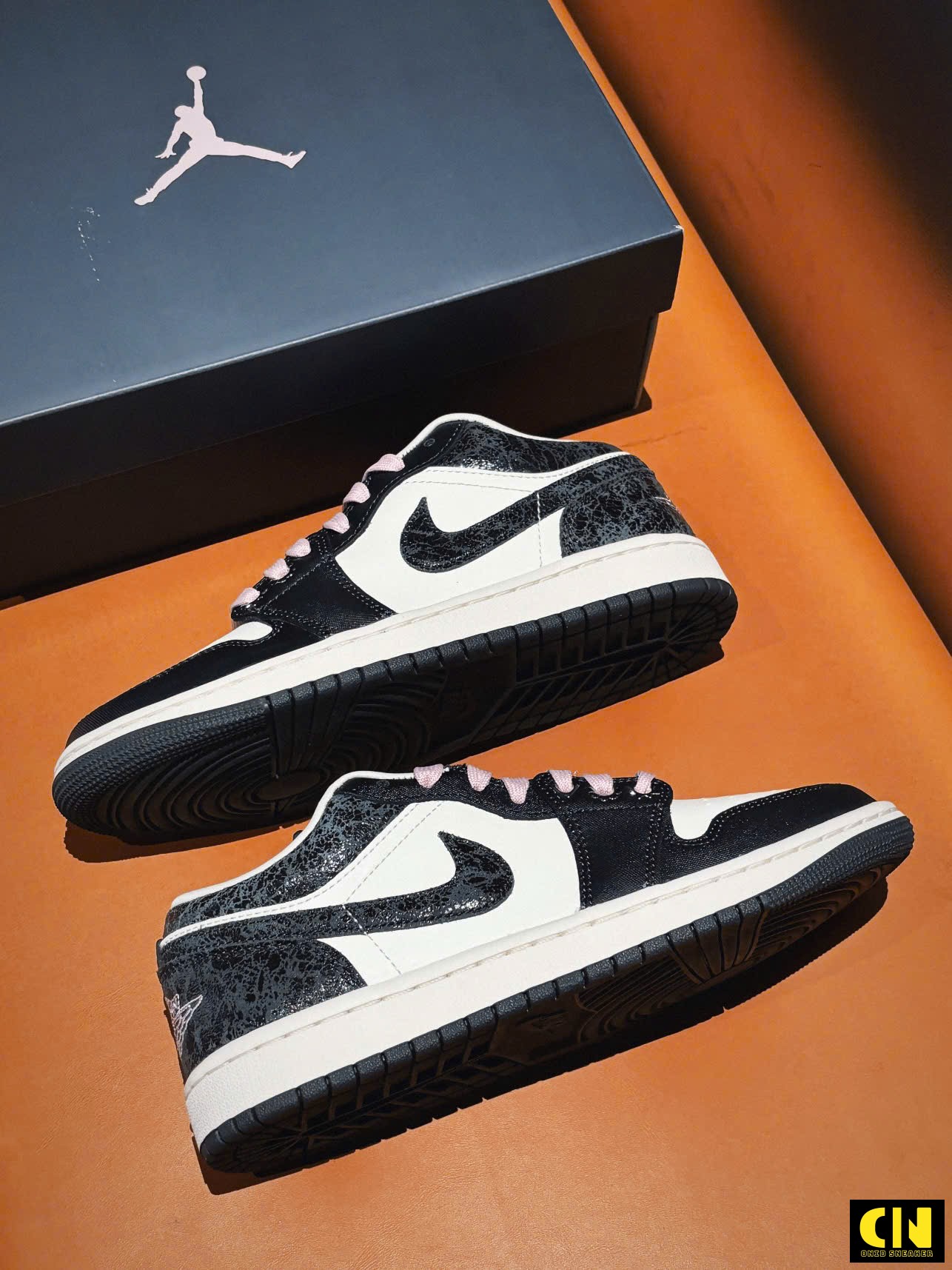 Giày Nike Air Jordan 1 Low Se Iced Carmine Giày Nike Air Jordan 1 Low SE Iced Carmine