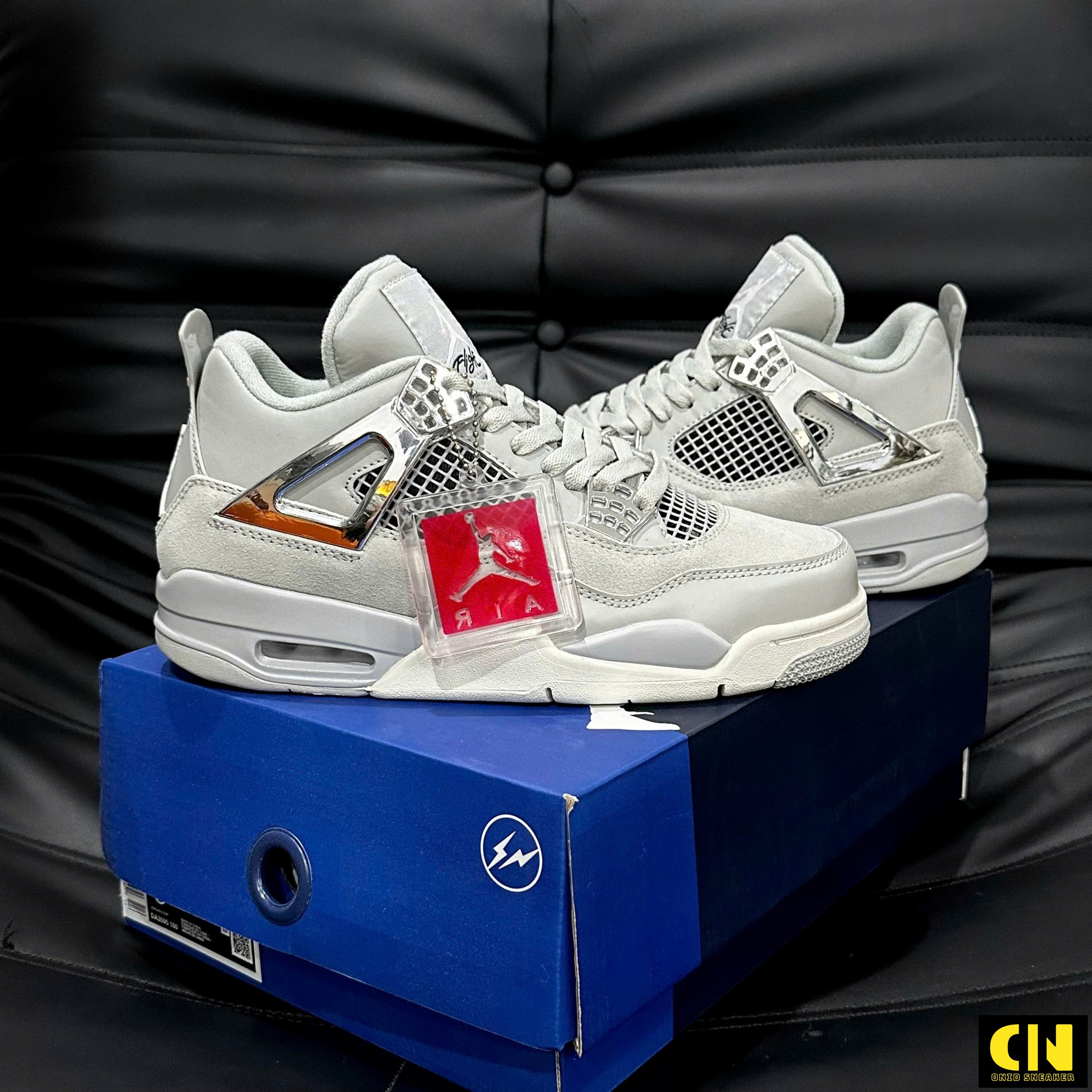 Giày Nike Air Jordan 4 Retro Frozen Moments Giày Nike Air Jordan 4 Retro Frozen Moments