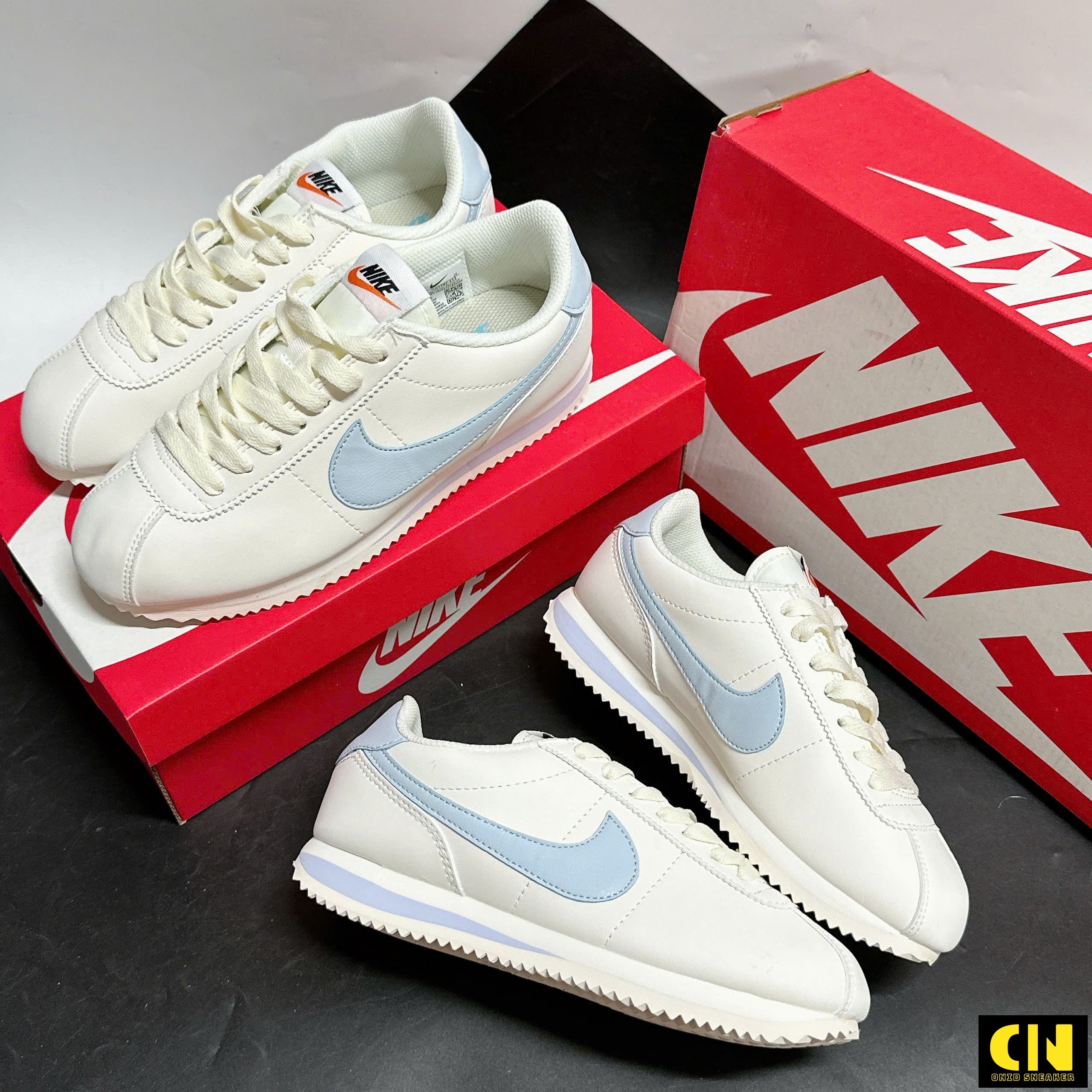 Giay Nike Cortez Co Thap Mau Trang Soc Xanh Nhat Giày Nike Cortez Cổ Thấp Màu Trắng Sọc Xanh Nhạt