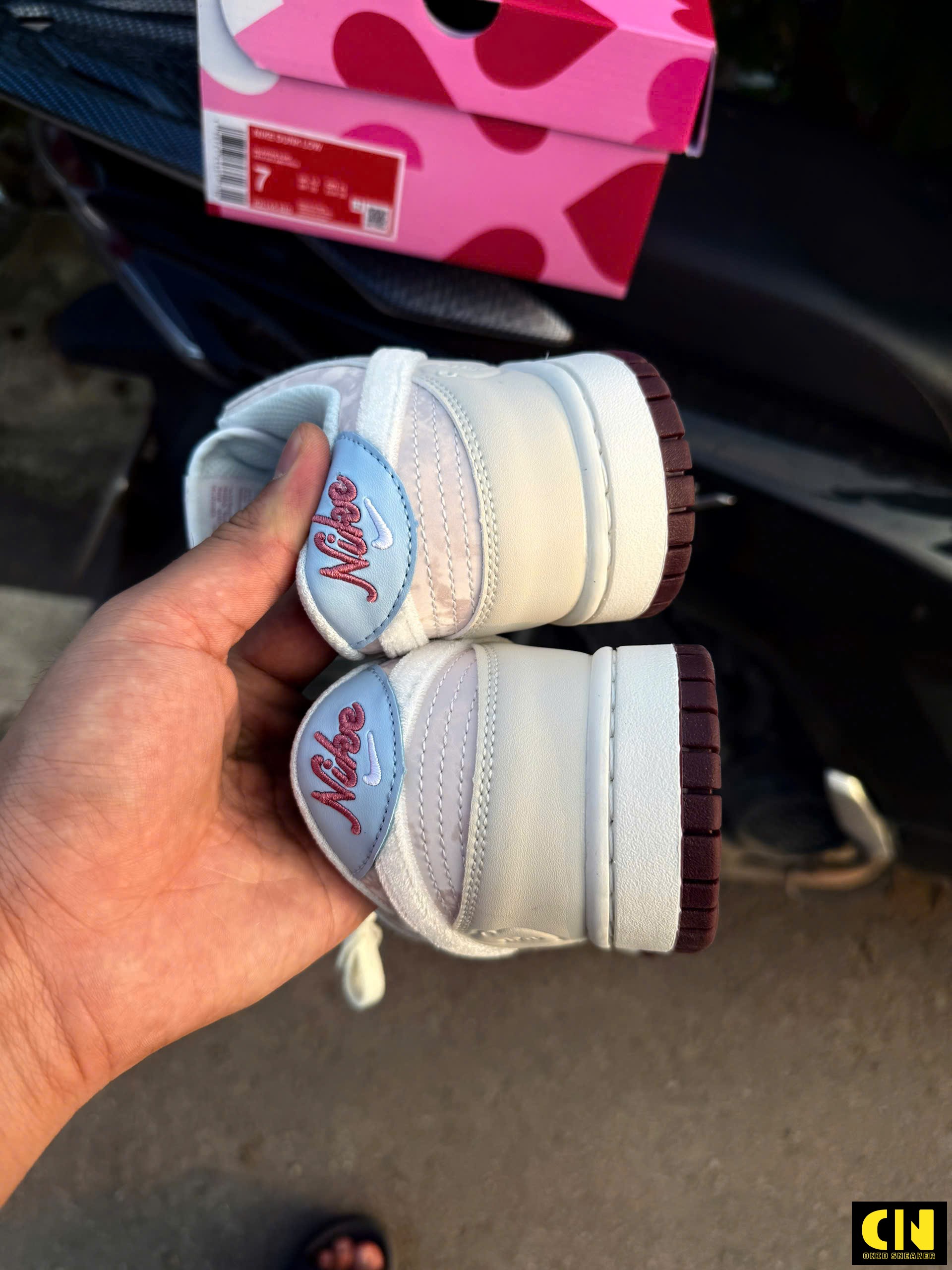 Giày Nike Dunk Low Valentine’s Day Perfect Pair Giày Nike Dunk Low Valentine’s Day Perfect Pair