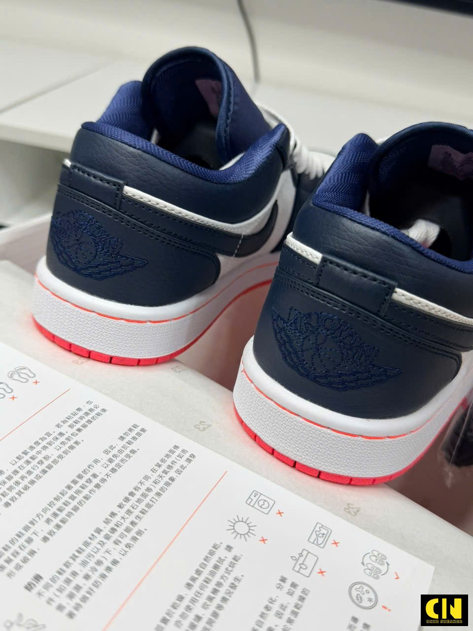 Giày Nike Jordan 1 Low Obsidian Ember Glow Navy Giày Nike Jordan 1 Low Obsidian Ember Glow Navy