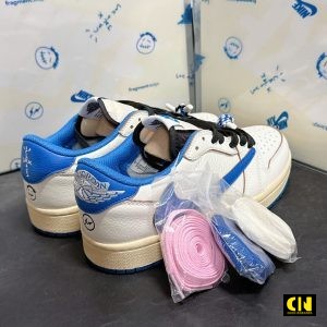 Giay Nike Jordan 1 Travis Scott Sail Military Blue Tang Phu Kien Giày Nike Jordan 1 Travis Scott Sail Military Blue Tặng Phụ Kiện