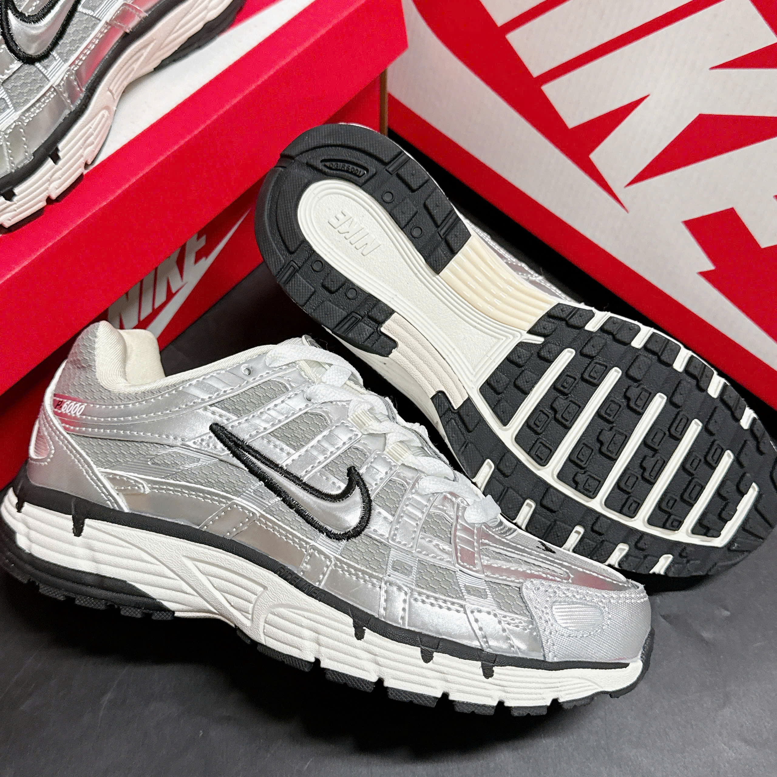 Giày Nike P-6000 Bowerman Series Metallic Silver Giày Nike P-6000 Bowerman Series Metallic Silver