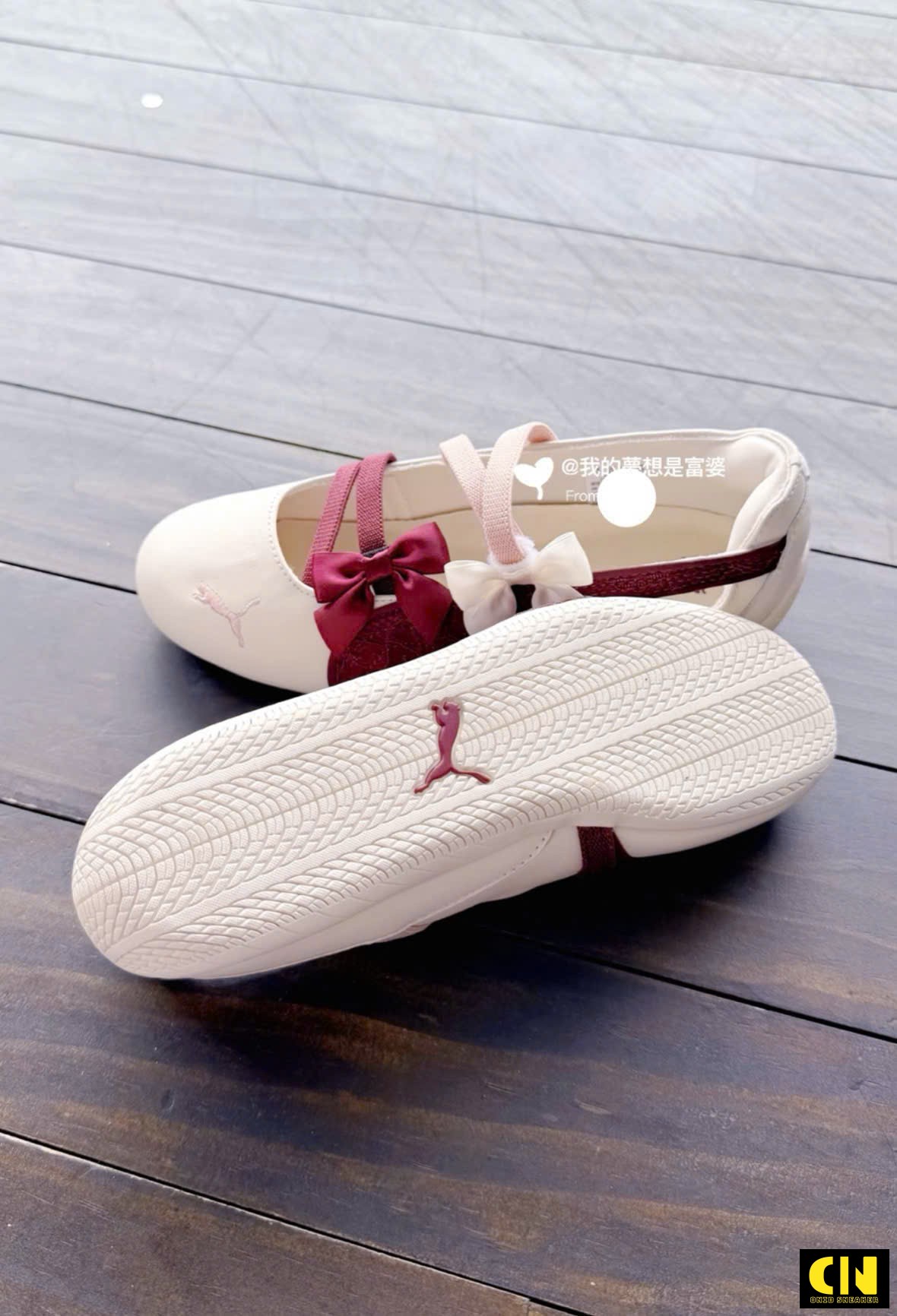 Giày Puma Màu Trắng Đỏ Ruby Giày Puma Màu Trắng Đỏ Ruby