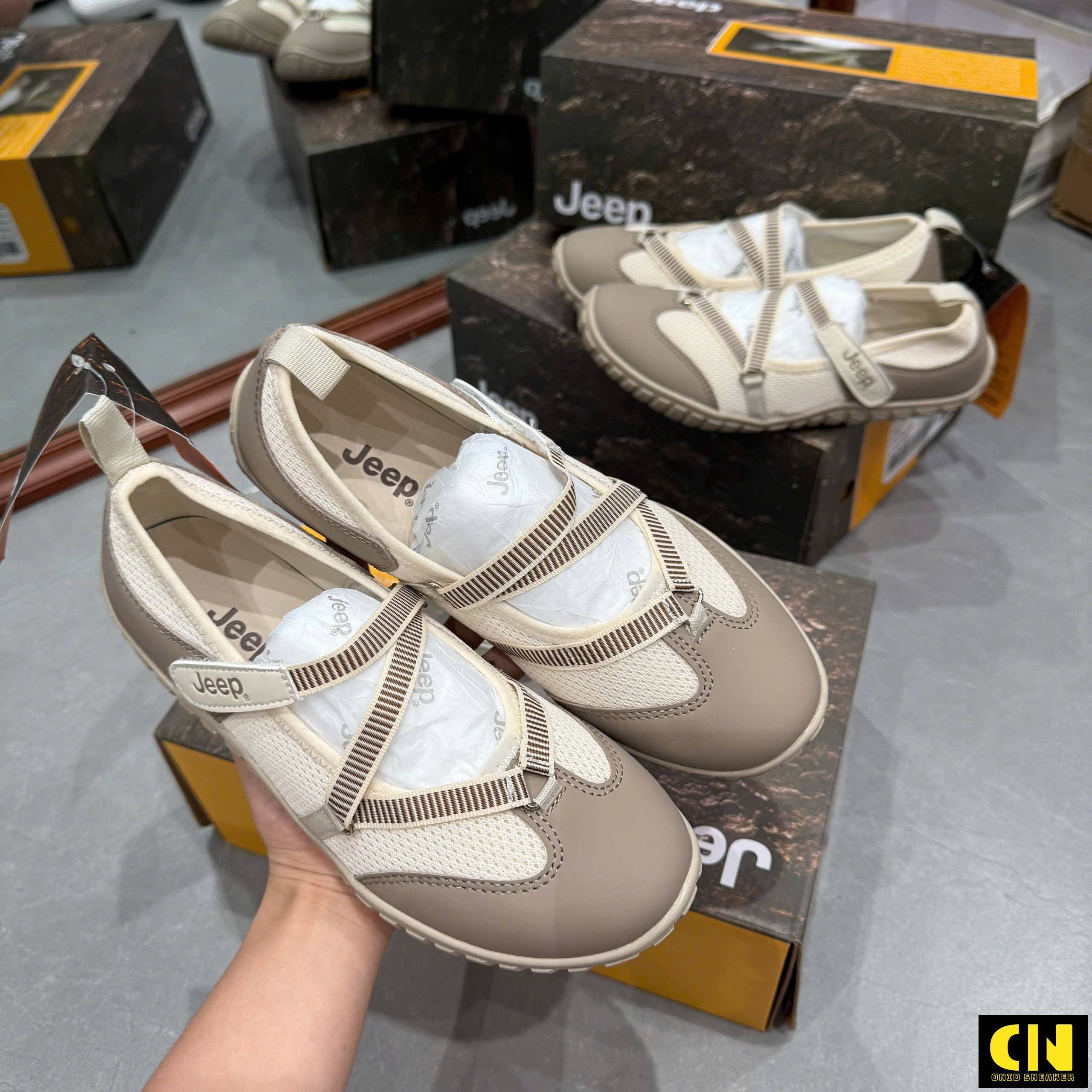 Giày Sneaker Jeep Outdoor Vải Lưới Phối Da Giày Sneaker Jeep Outdoor Vải Lưới Phối Da
