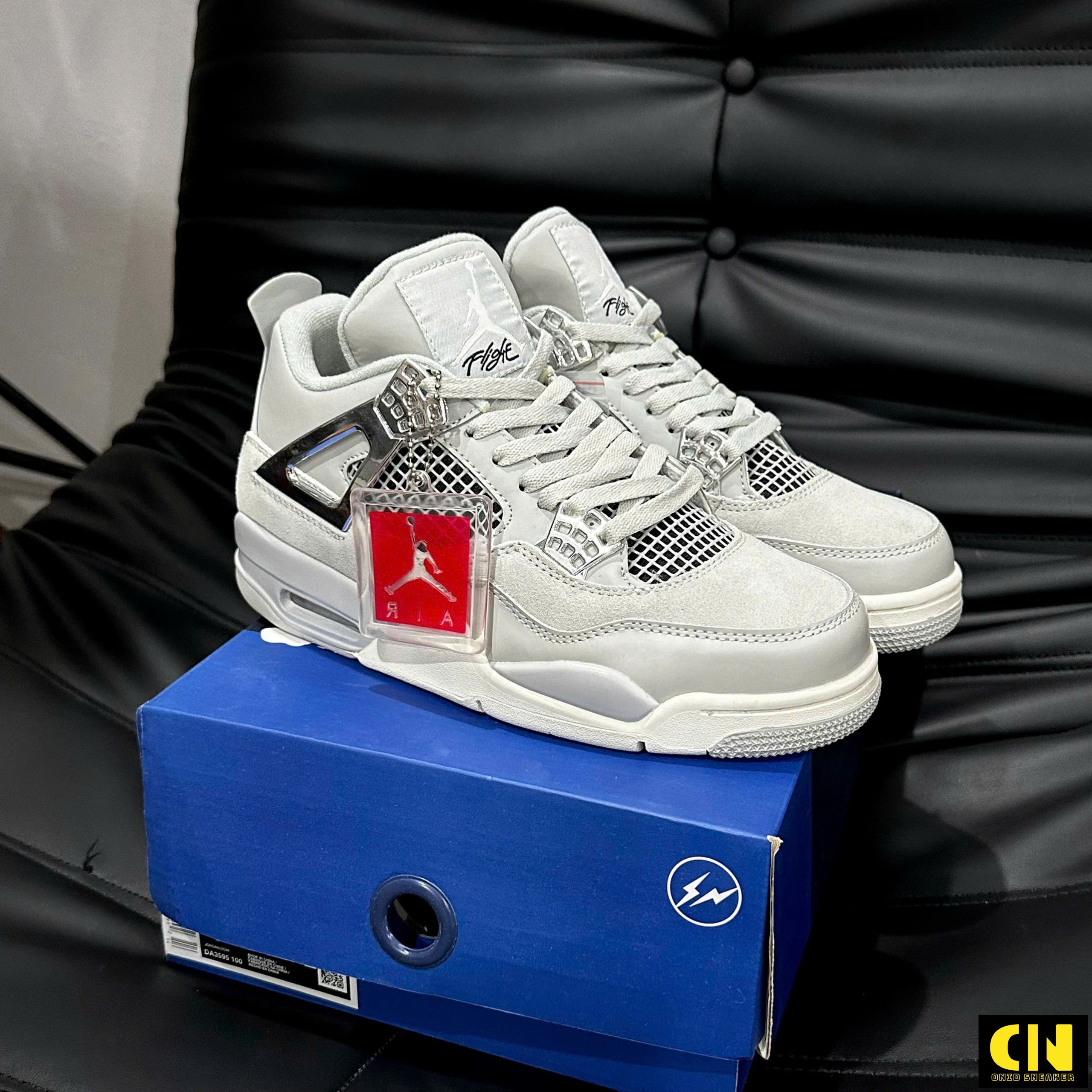 Giày Sneaker Jordan 4 Frozen Moments Bản Da Lộn Giày Sneaker Jordan 4 Frozen Moments Bản Da Lộn