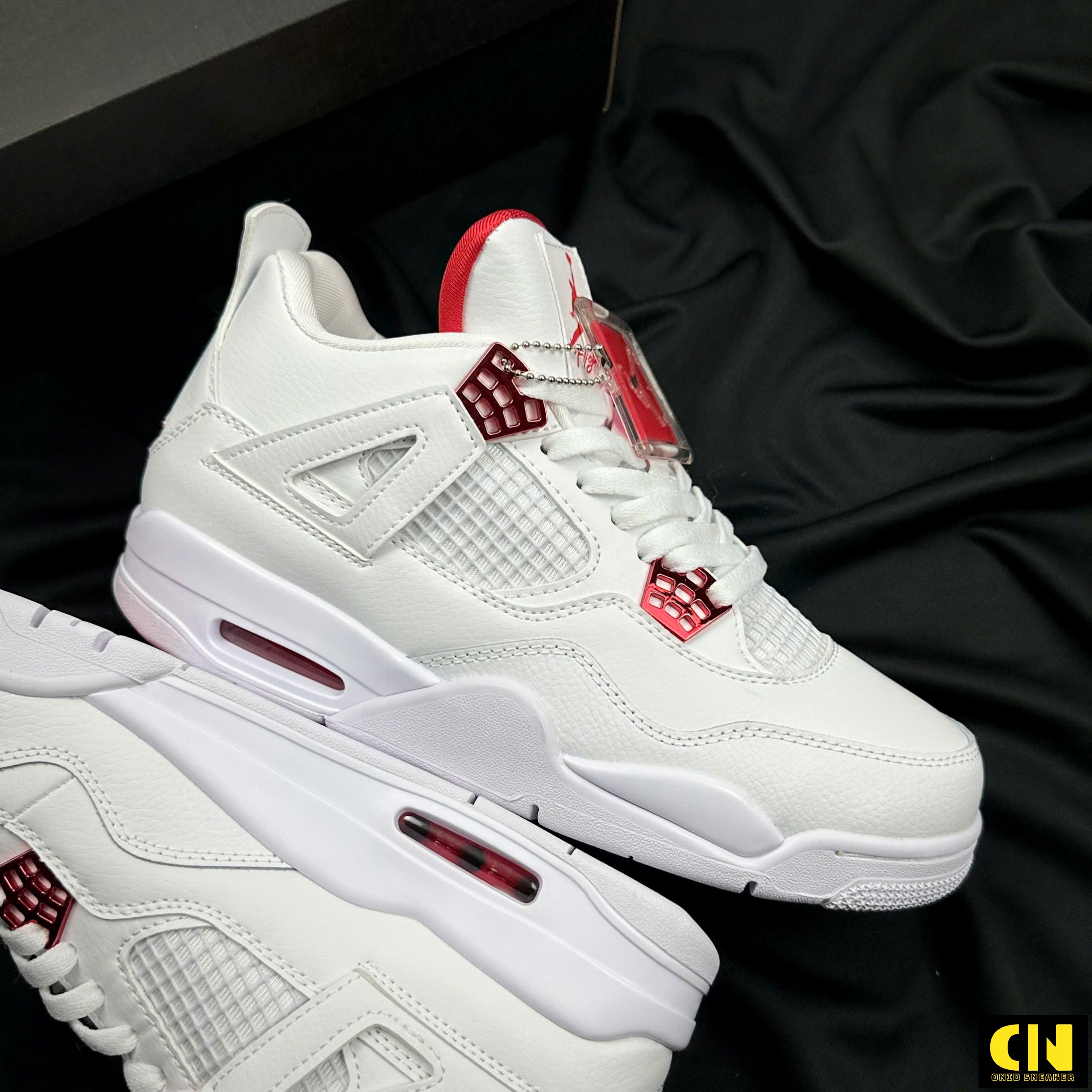 Giày Sneaker Nike Air Jordan 4 Metallic Pack Giày Sneaker Nike Air Jordan 4 Metallic Pack