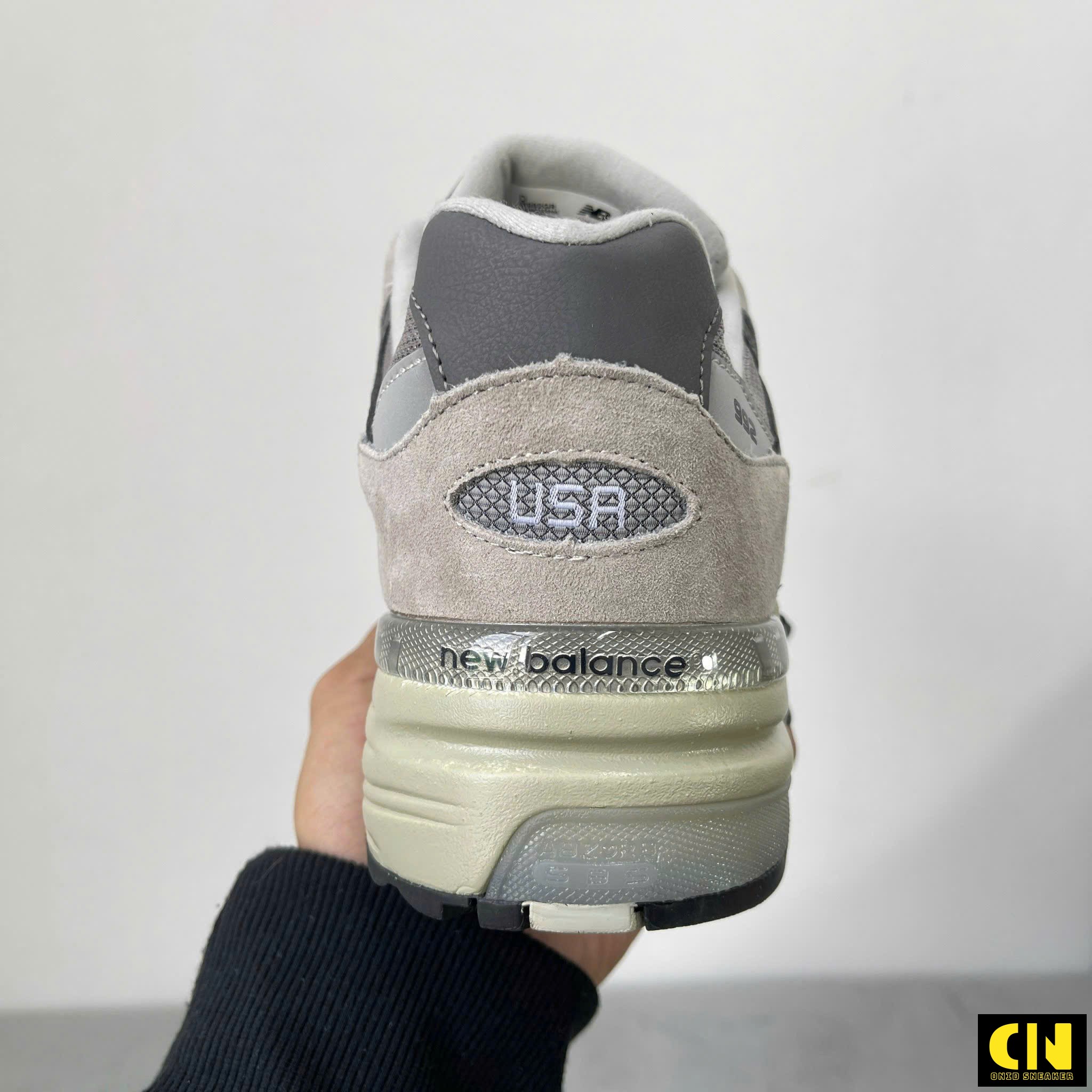 Giày Thể Thao New Balance 992 Màu Xám Sữa Giày Thể Thao New Balance 992 Màu Xám Sữa