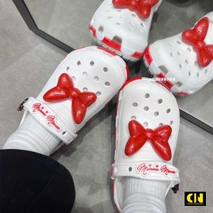Dep Crocs Disney Minnie Mouse Classic Clog Ban Cao Cap Fullbox Dép Crocs Disney Minnie Mouse Classic Clog Bản Cao Cấp Fullbox
