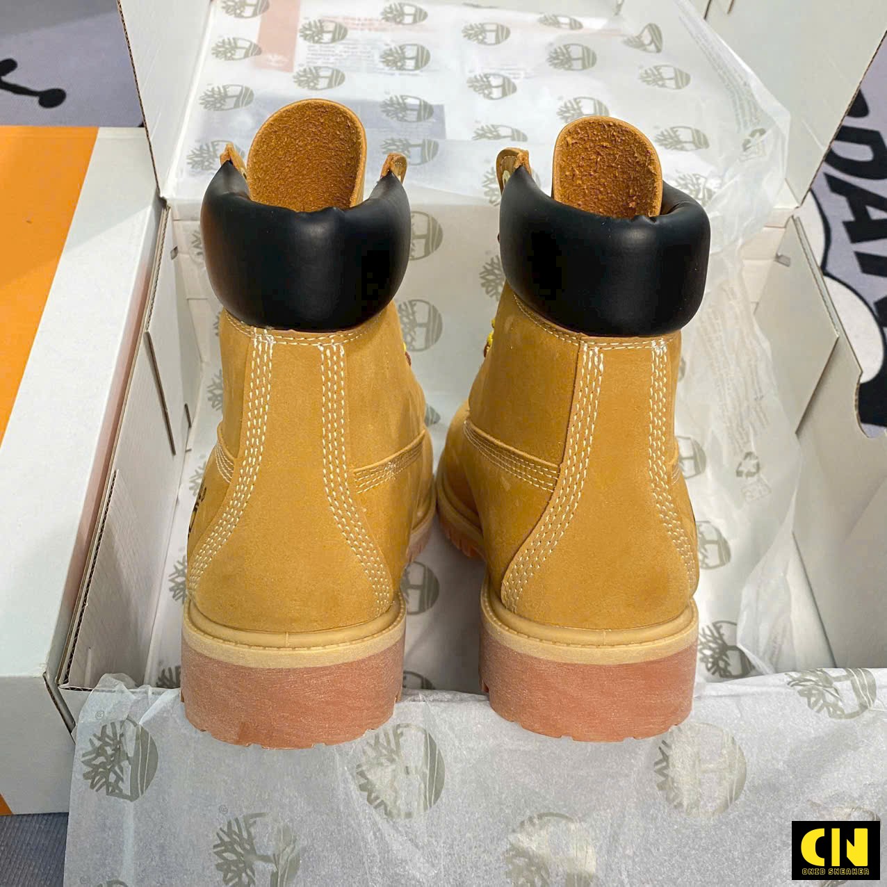 Giày Cao Cổ Timberland 10361W Màu Nâu Bò Lót Cổ Đen Đi Phượt Giày Cao Cổ Timberland 10361W Màu Nâu Bò Lót Cổ Đen Đi Phượt