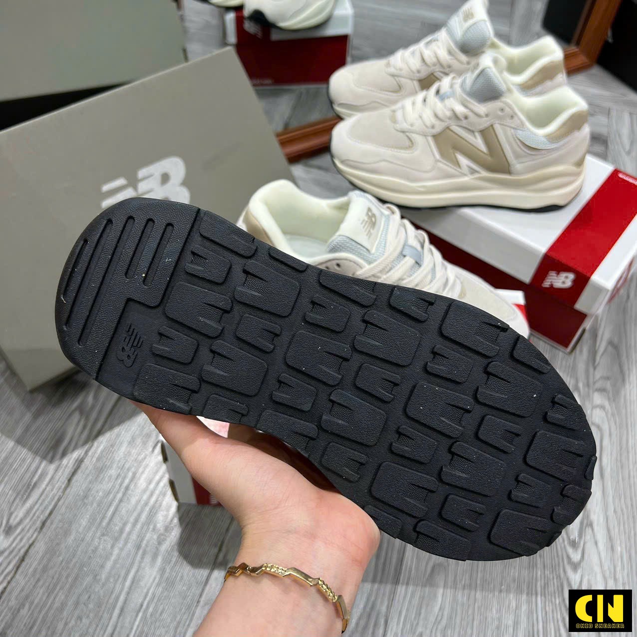 Giày Casual Nam Nữ New Balance 5740 Màu Kem Nâu Giày Casual Nam Nữ New Balance 5740 Màu Kem Nâu