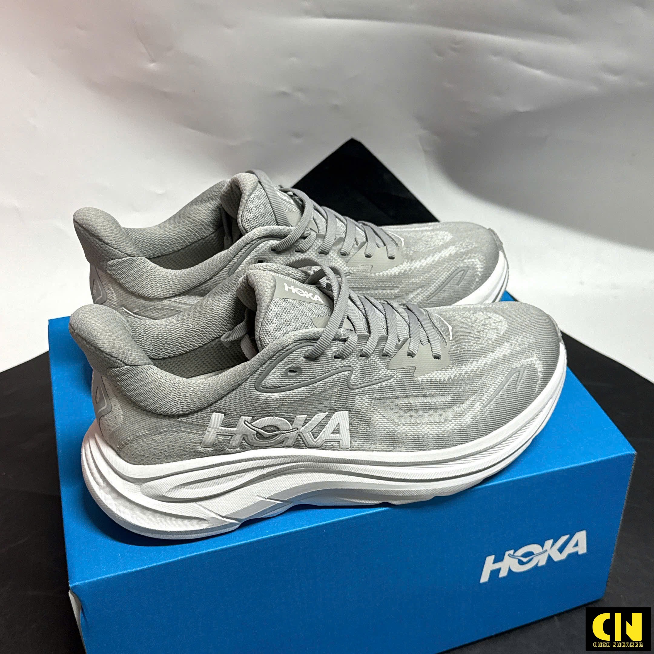 Giày Chạy Bộ Hoka Clifton 10 Phối Màu Galactic Grey Giày Chạy Bộ Hoka Clifton 10 Phối Màu Galactic Grey