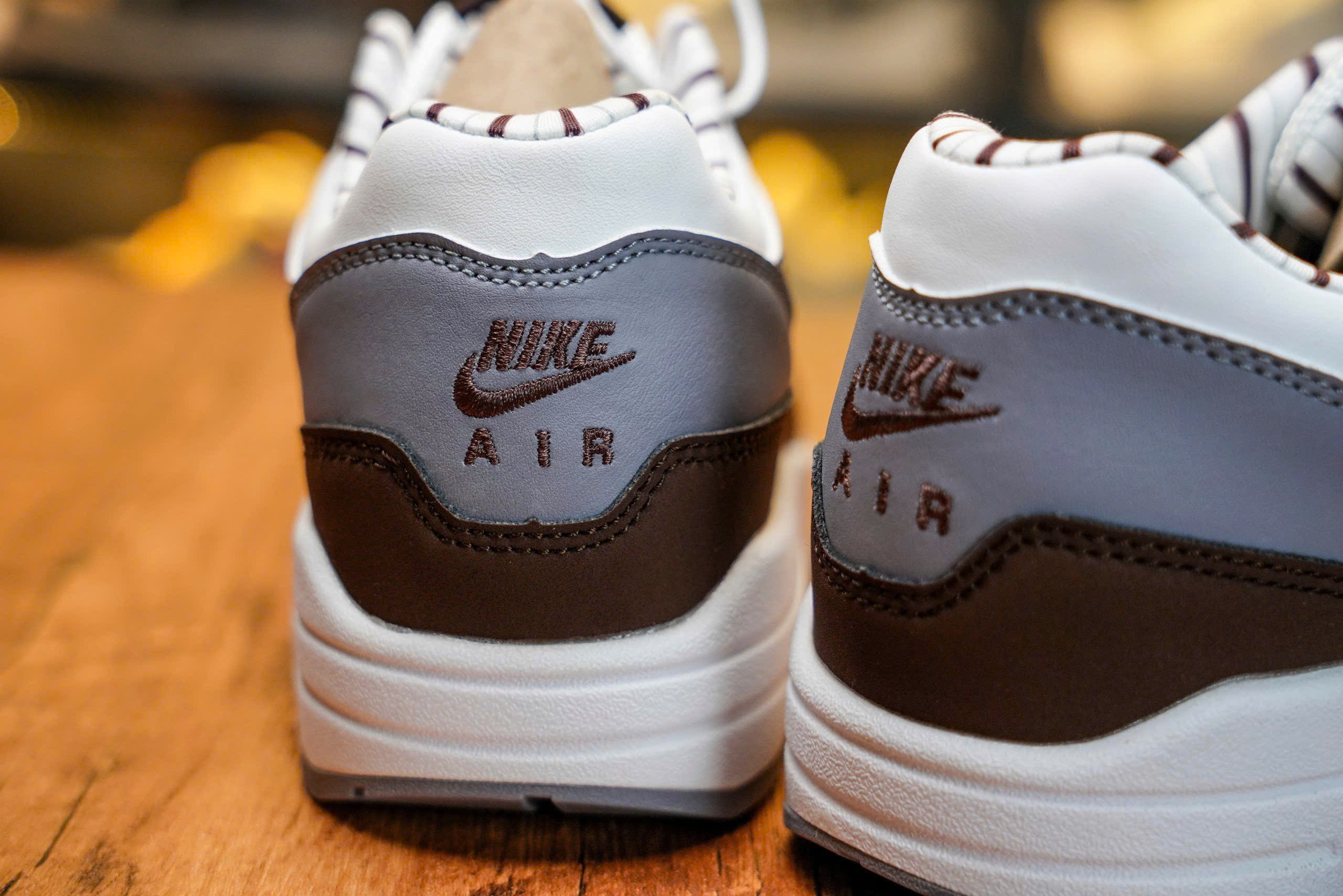 Giày Chạy Bộ Nike Air Max 1 Shima Shima Phối Màu Nâu Xám Giày Chạy Bộ Nike Air Max 1 Shima Shima Phối Màu Nâu Xám