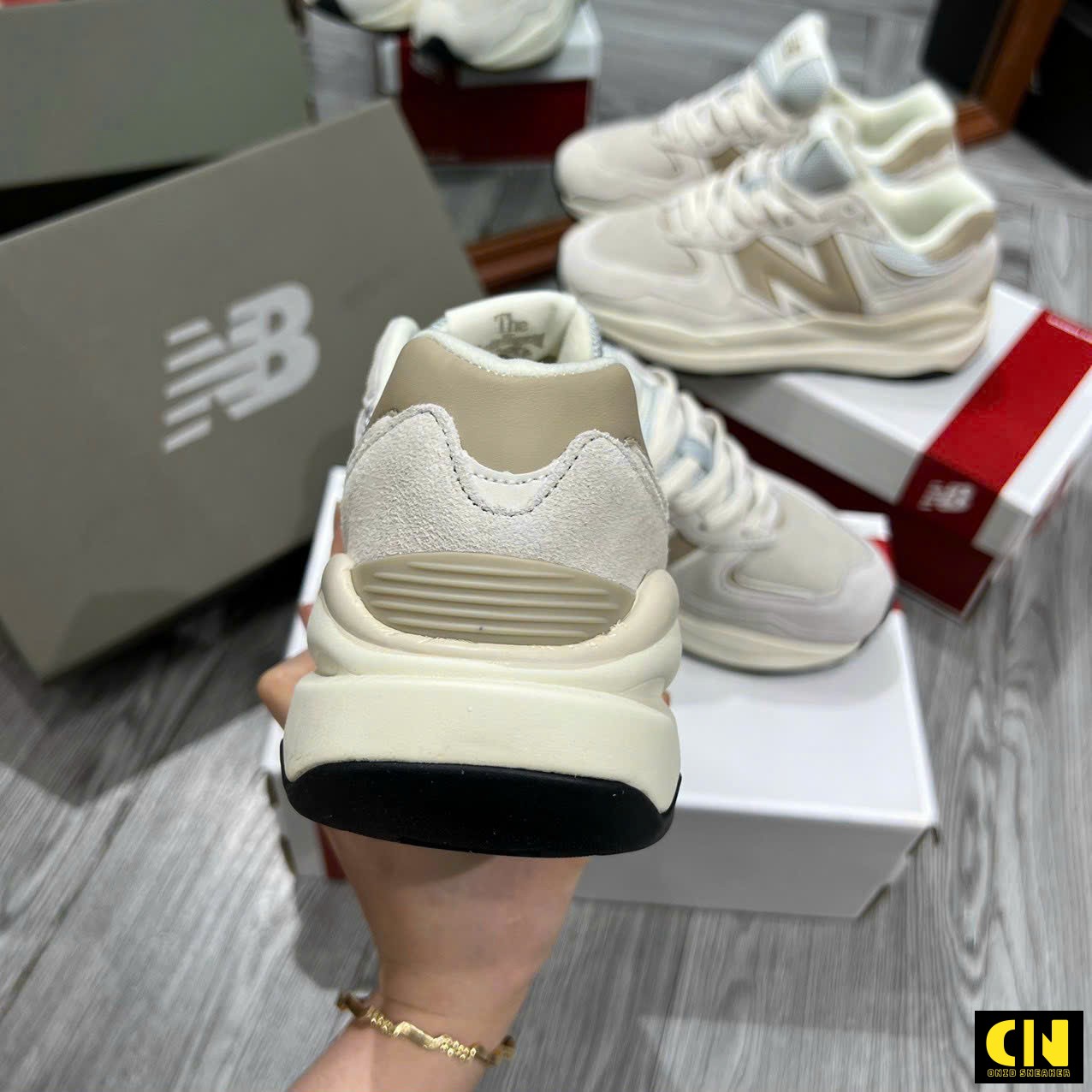 Giày Chunky New Balance 5740 Classic Đế Dày Tôn Dáng Giày Chunky New Balance 5740 Classic Đế Dày Tôn Dáng