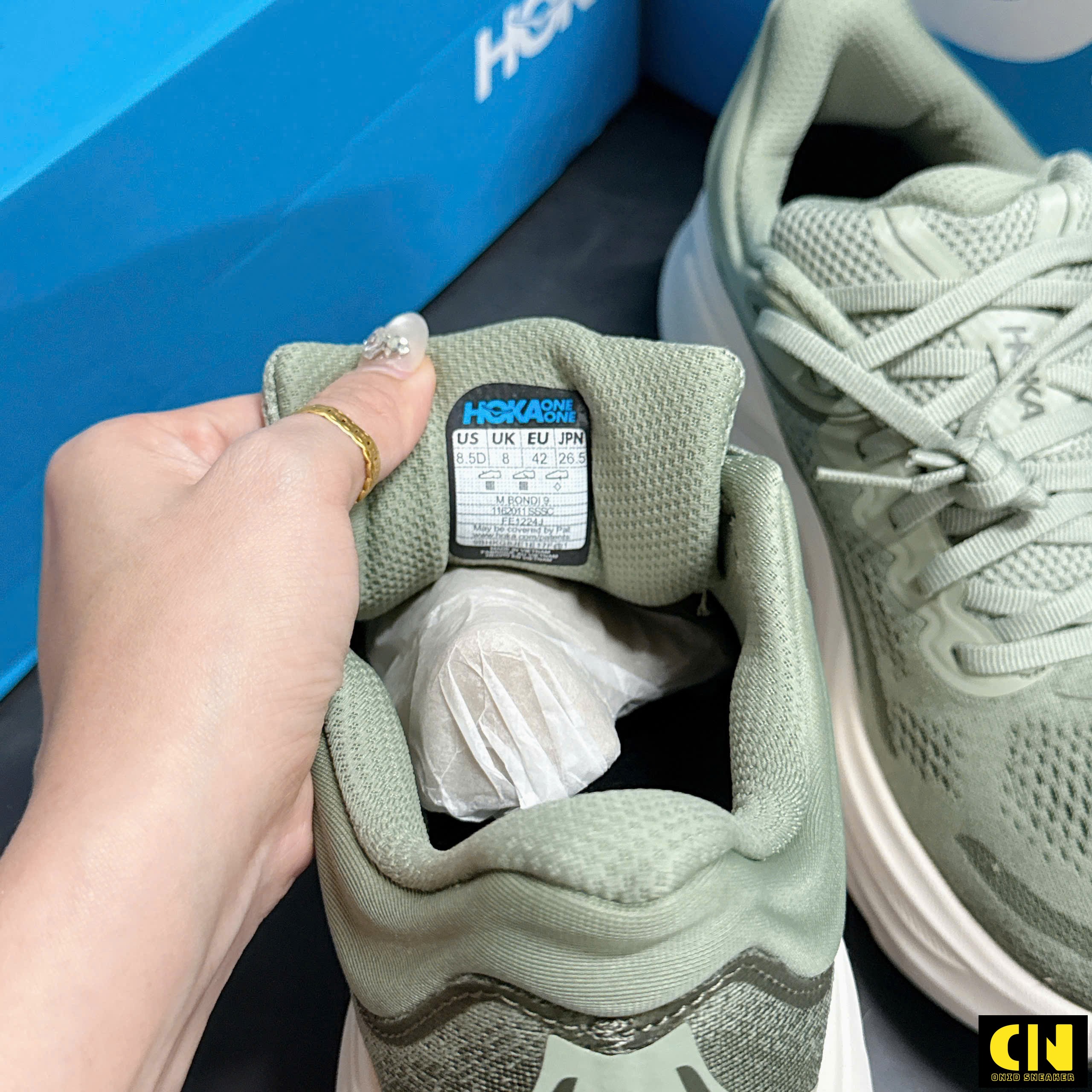 Giày Hoka Bondi 9 Sea Moss Đế Phản Quang Giày Hoka Bondi 9 Sea Moss Đế Phản Quang