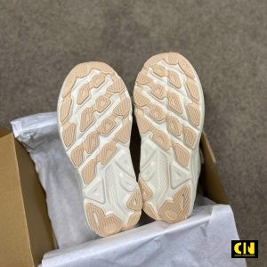 Giay Hoka Clifton 9 Shifting Sand Cream Giày Hoka Clifton 9 Shifting Sand Cream