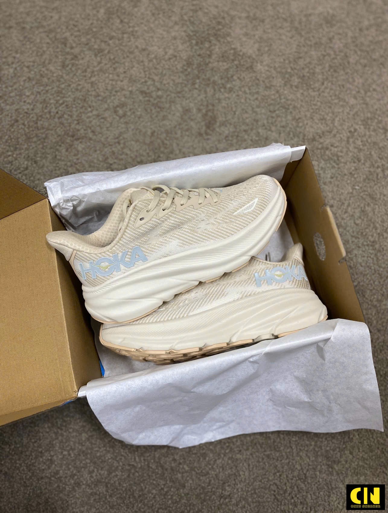Giày Hoka Clifton 9 Shifting Sand Trắng Kem Giày Hoka Clifton 9 Shifting Sand Trắng Kem