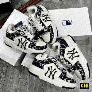Giày MLB Chunky Liner Mid Classic Monogram NY Yankees Black