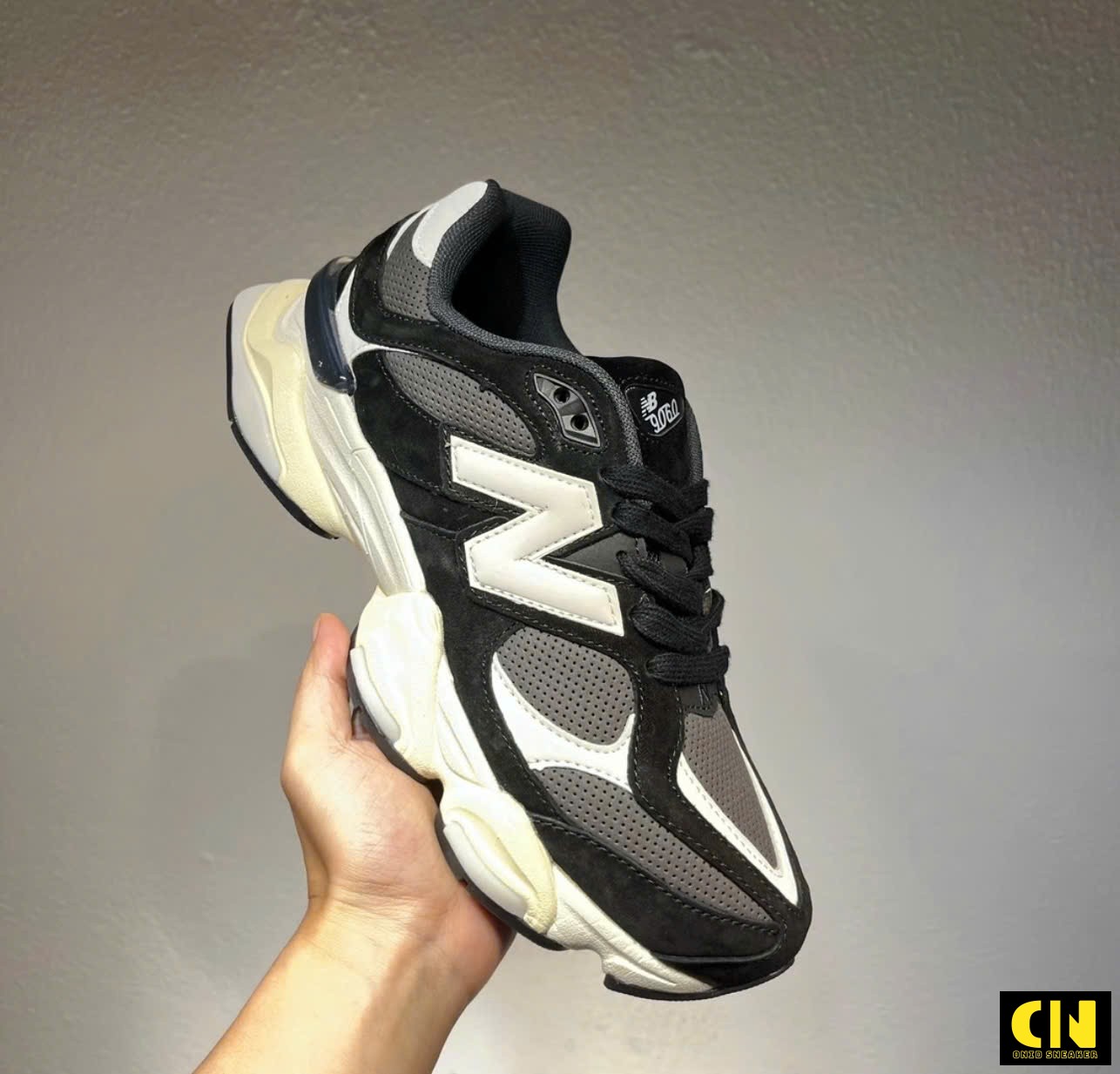 Giày Nb 9060 Màu Đen Trắng Basic Giày NB 9060 Màu Đen Trắng Basic