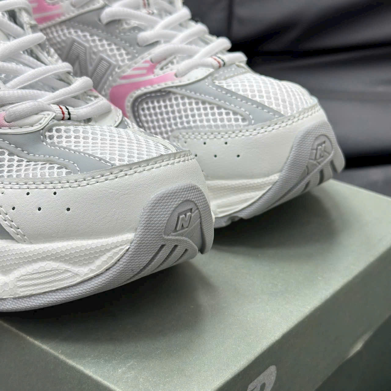 Giày New Balance 530 Màu Trắng Hồng Xám Giày New Balance 530 Màu Trắng Hồng Xám