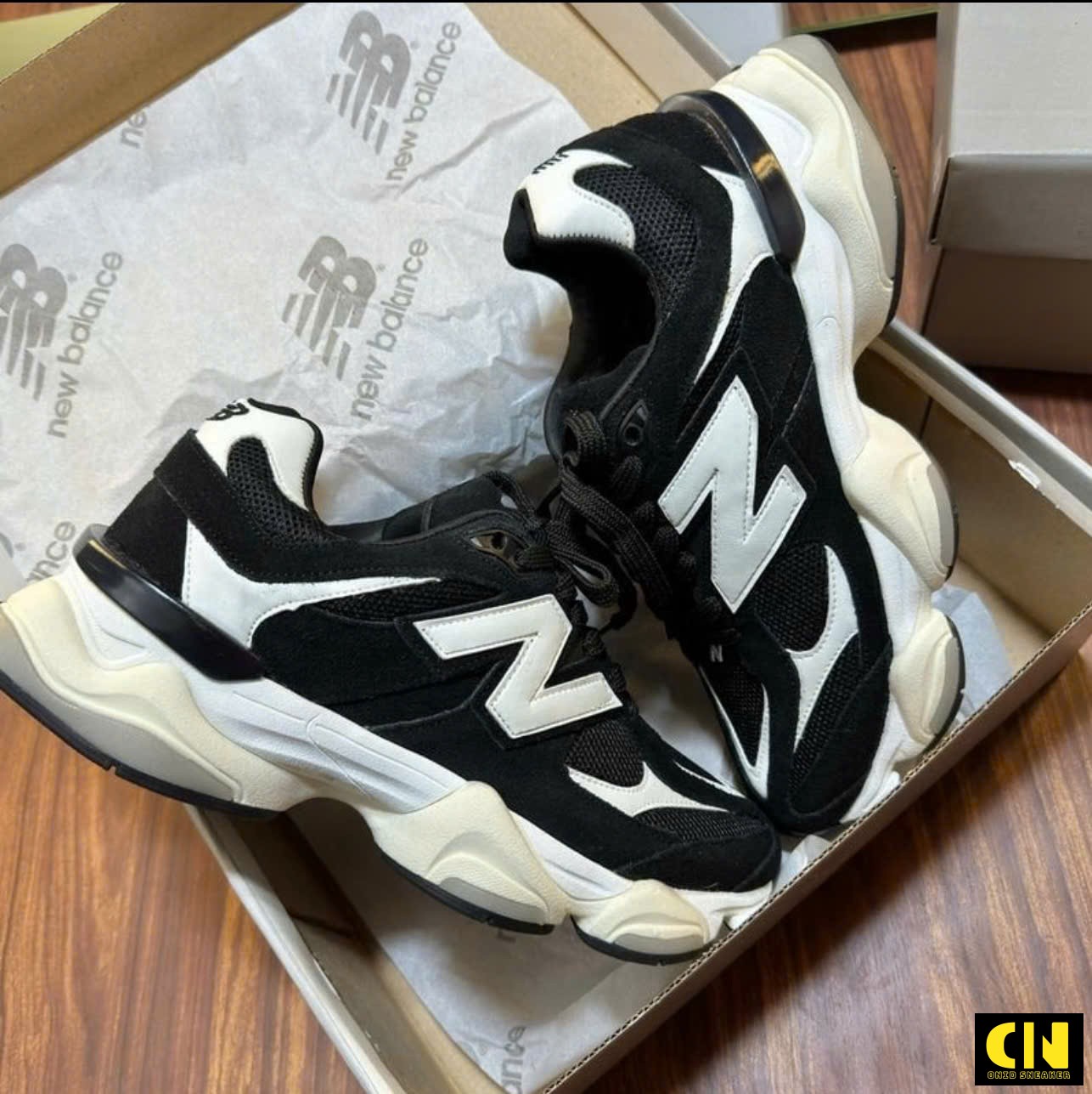 Giày New Balance 9060 Black White Giày New Balance 9060 Black White