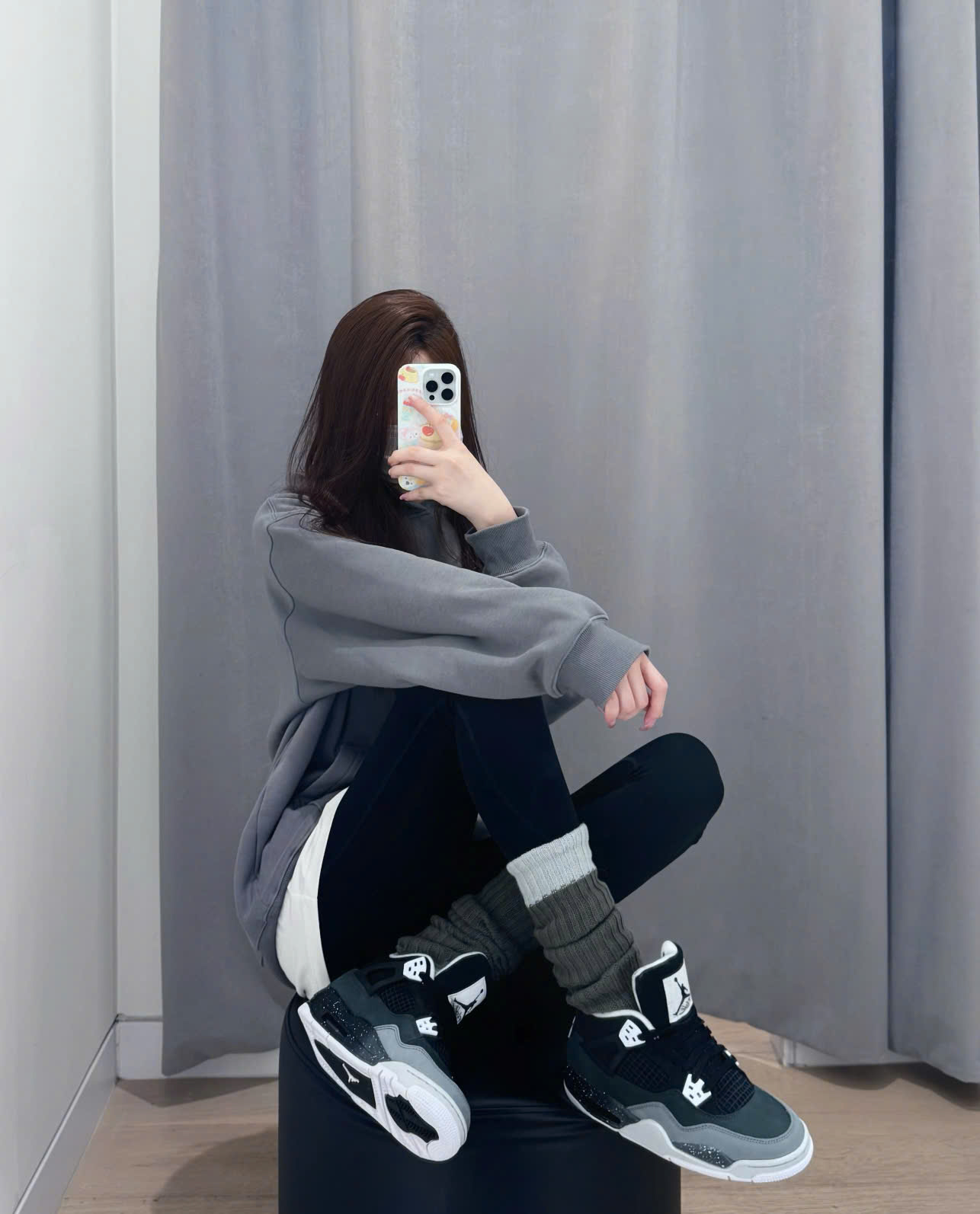 Giày Nike Air Jordan 4 Retro Fear Màu Đen Xám Giày Nike Air Jordan 4 Retro Fear Màu Đen Xám