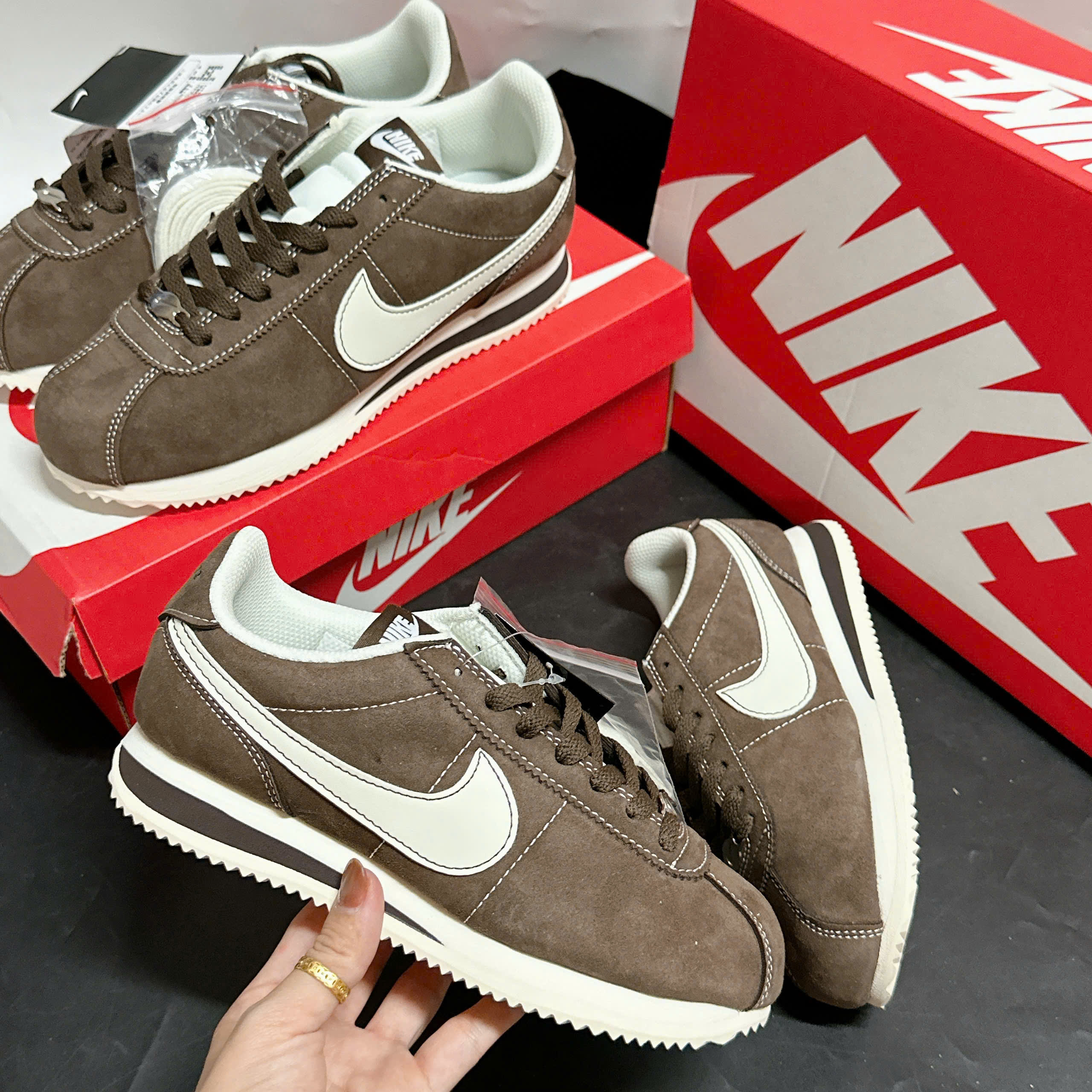 Giày Nike Cortez Classic Màu Nâu Cà Phê Giày Nike Cortez Classic Màu Nâu Cà Phê
